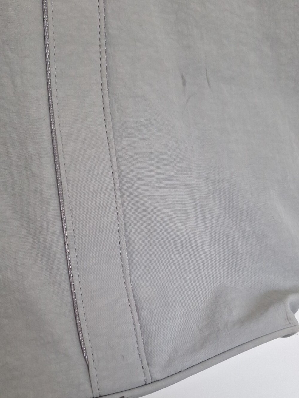 Lululemon Women's Tote Bag - Versatile Everyday Carry - Picture 3 of 5